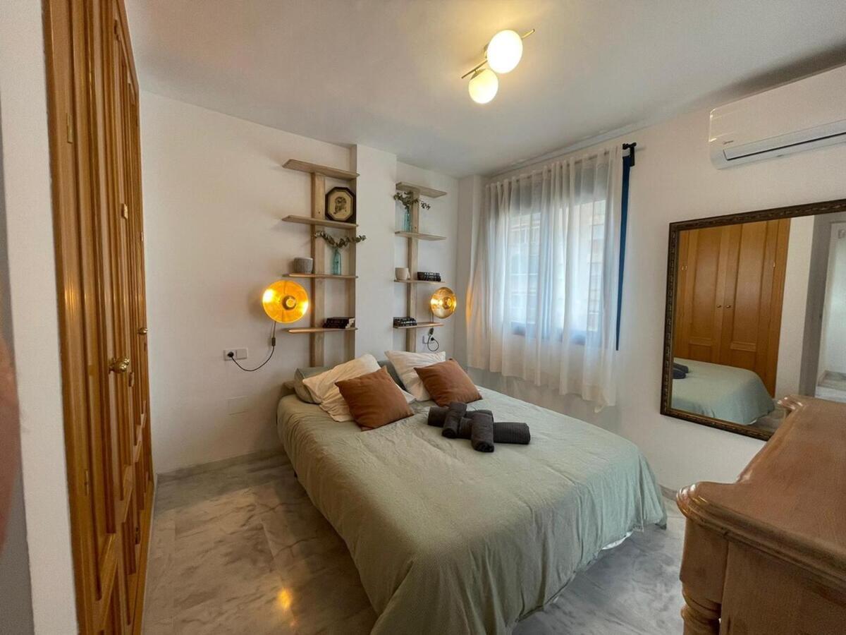 Calu Homes Cerca Playa De Huelin Málaga Exterior foto